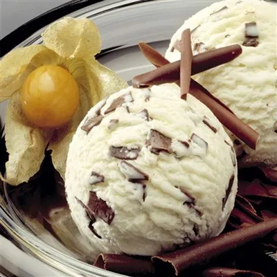 पॉलीसोर्बेट 85 सीएएस संख्या के साथ तरल पेय पदार्थों की बनावट और उपस्थिति में सुधार।